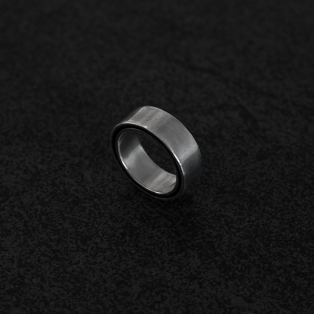 Bogota silver band ring in size US 7.0, BOG