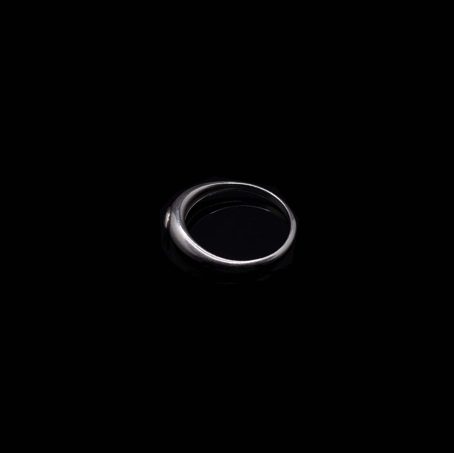 Cairo black onyx ring in silver, CAI