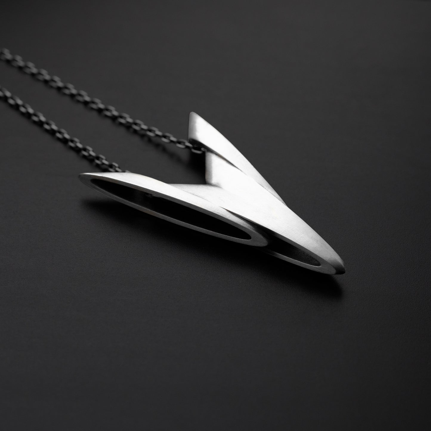 Moscow pendant necklace in silver, SVO