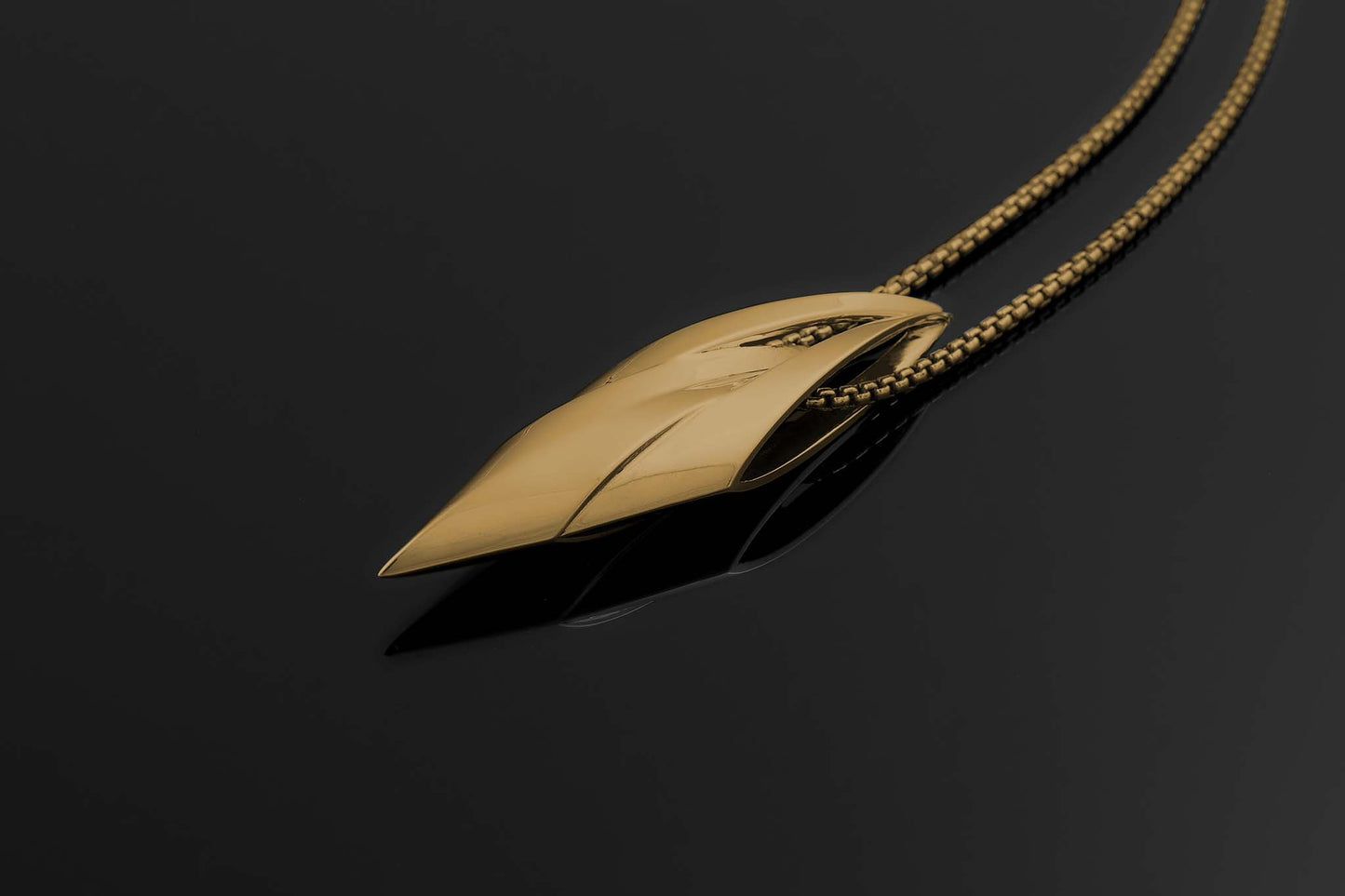 Copenhagen pendant necklace in brass, CPH
