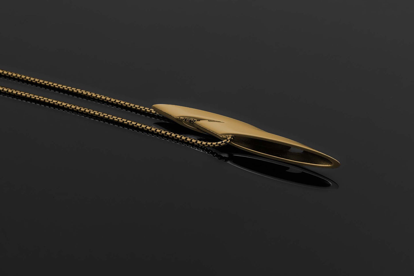 Amsterdam pendant necklace in brass, AMS