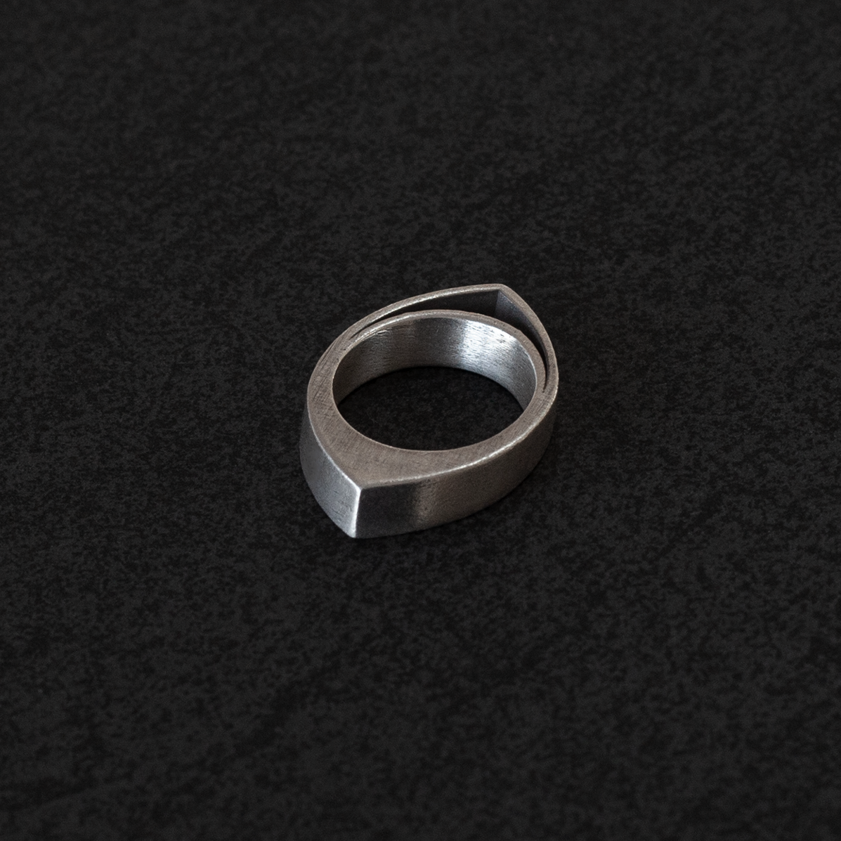 Sri Lanka silver slanted statement ring in size US 8.0, CMB