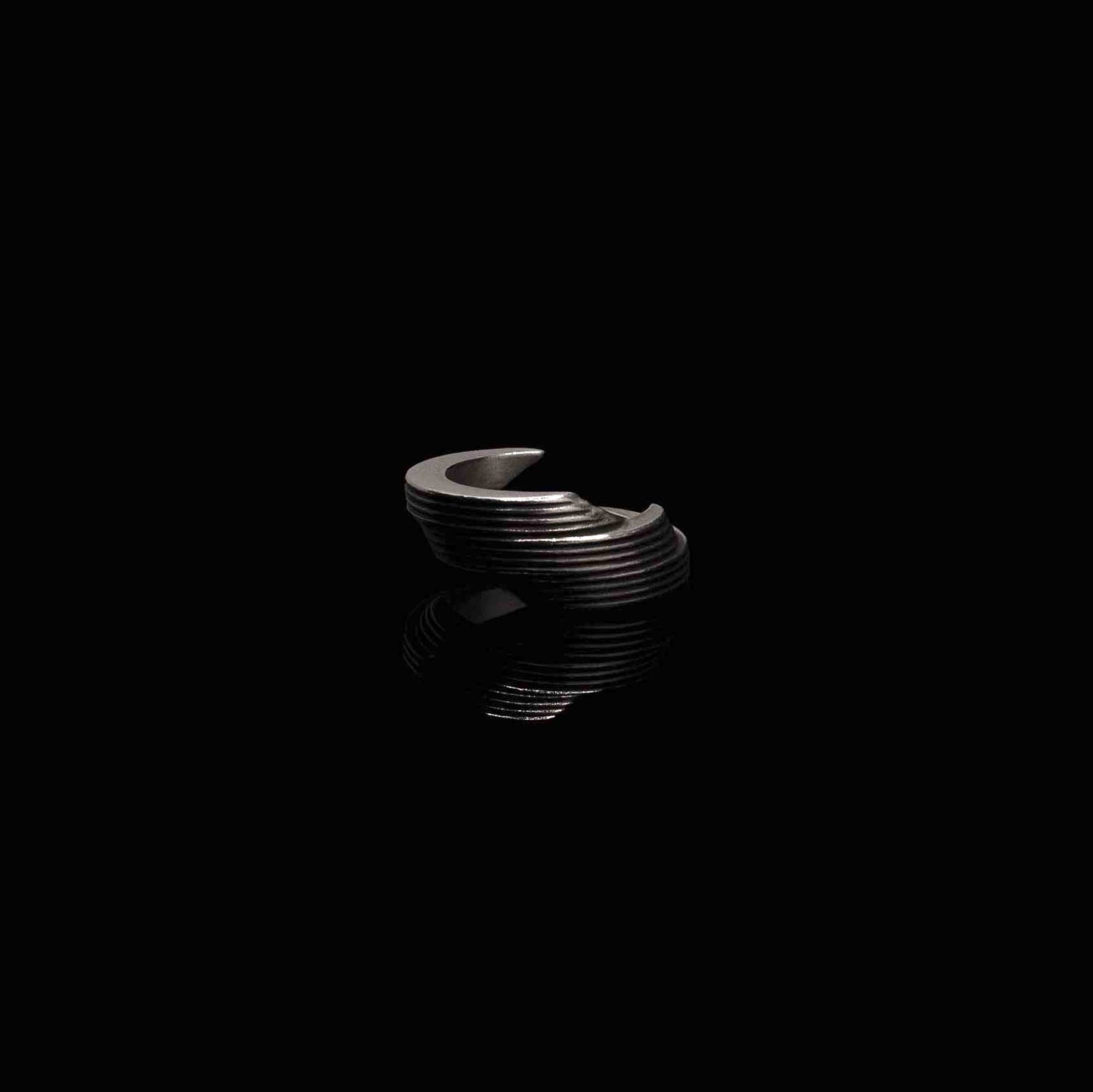 Tallinn wrap statement ring in silver, TLL