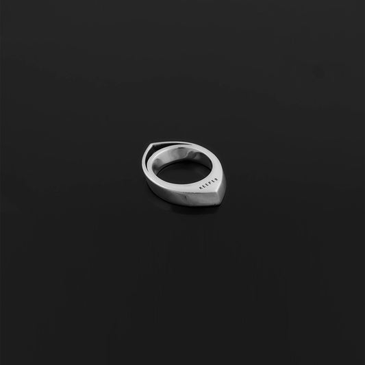 Sri Lanka slanted statement ring in silver, CMB