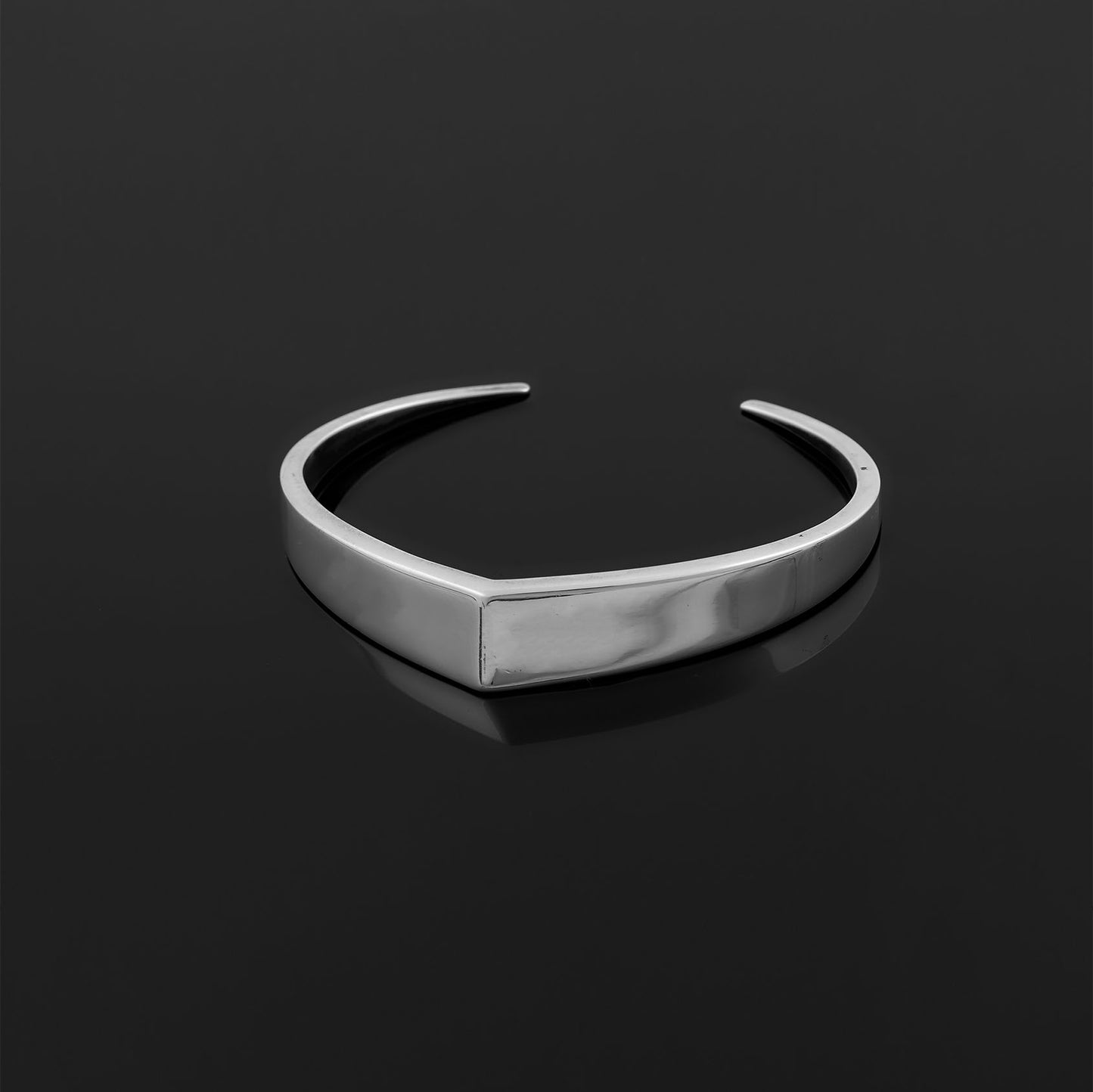 Rome cuff bracelet in silver, FCO